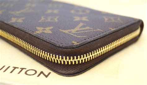 louis vuitton used wallet price